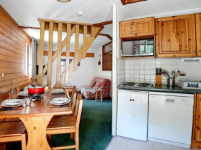 Duplex proche des pistes avec balcon – Idéal pour 6 personnes, WiFi gratuit, bien équipé - FR-1-344-1024 Les Ménuires